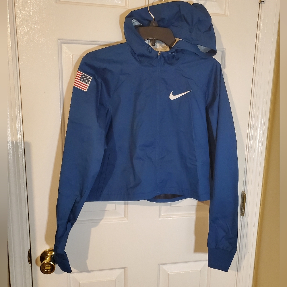 Nike Women's Winter Olympics Jacket Ski Travel Team Issued Rare Cropped USA